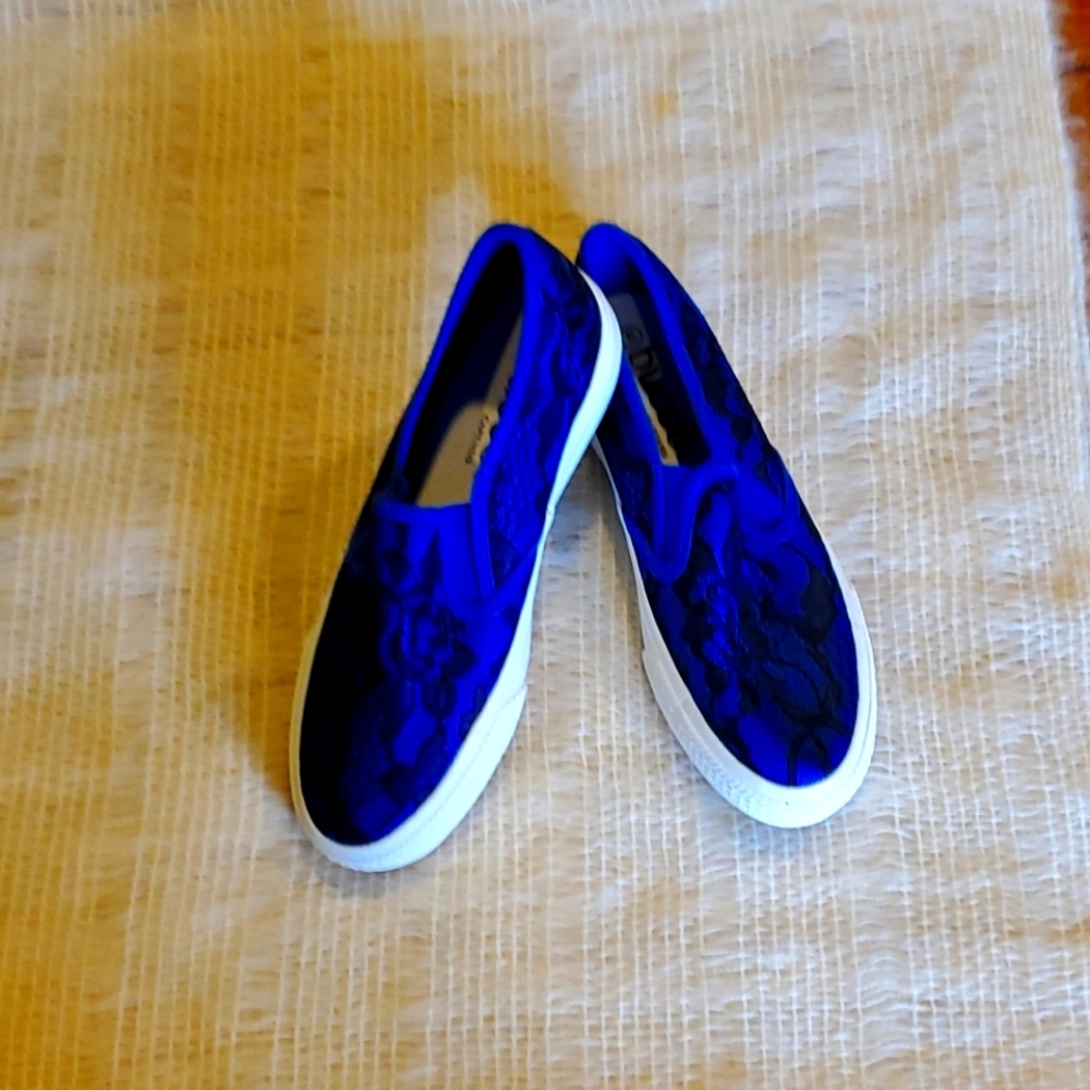 Brand new never worn slip on